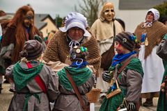 Die Mittwochsmutter - beim Fasching bei Heilbronn