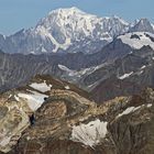 Die Mont Blanc Gruppe in 70 km Entfernung mit einer kleinen Formatänderung...