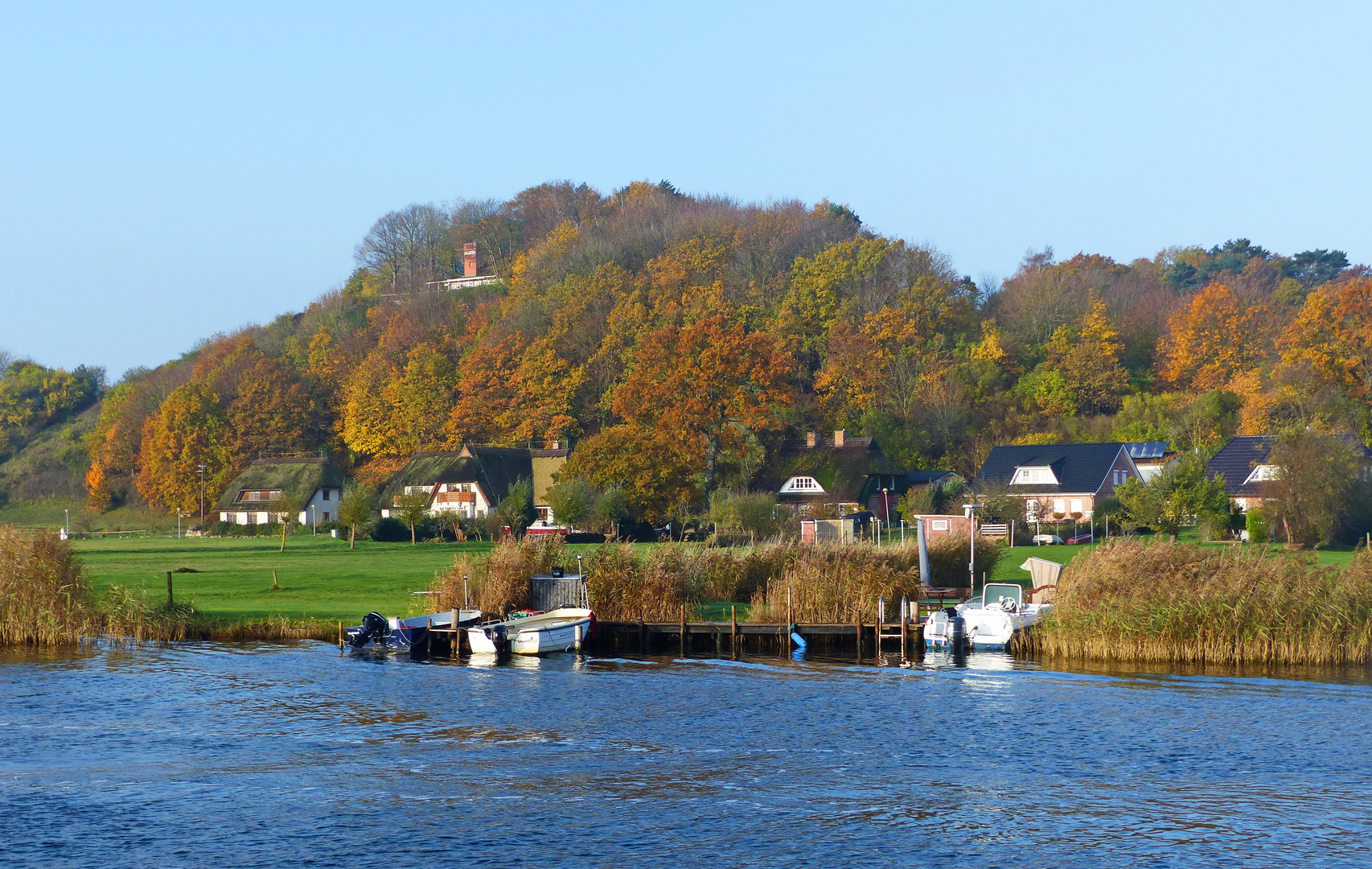 Die Moritzburg im Licht der Morgensonne