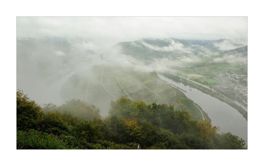 Die Moselschleife im Herbst