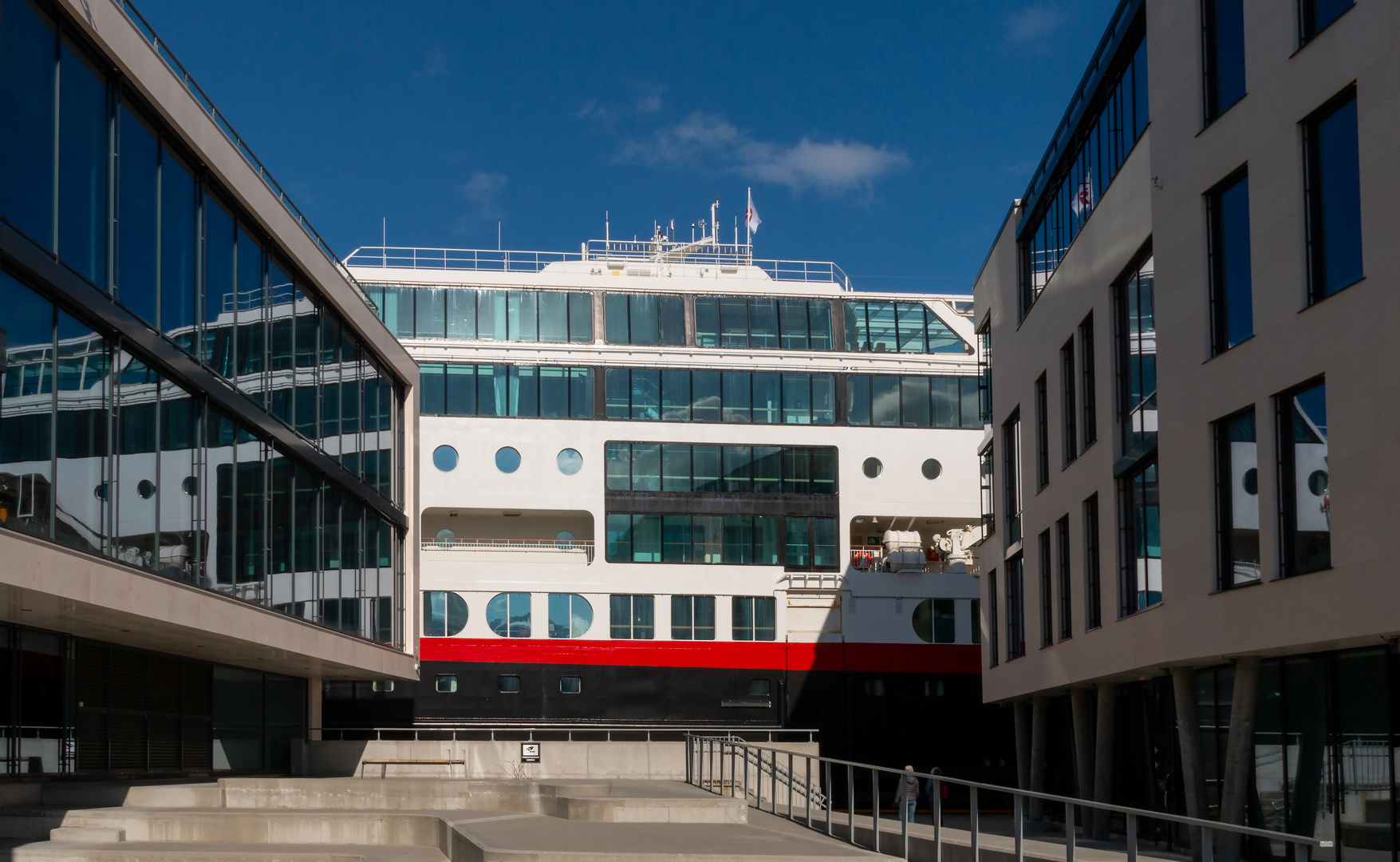 Die MS Trollfjord in Alesund