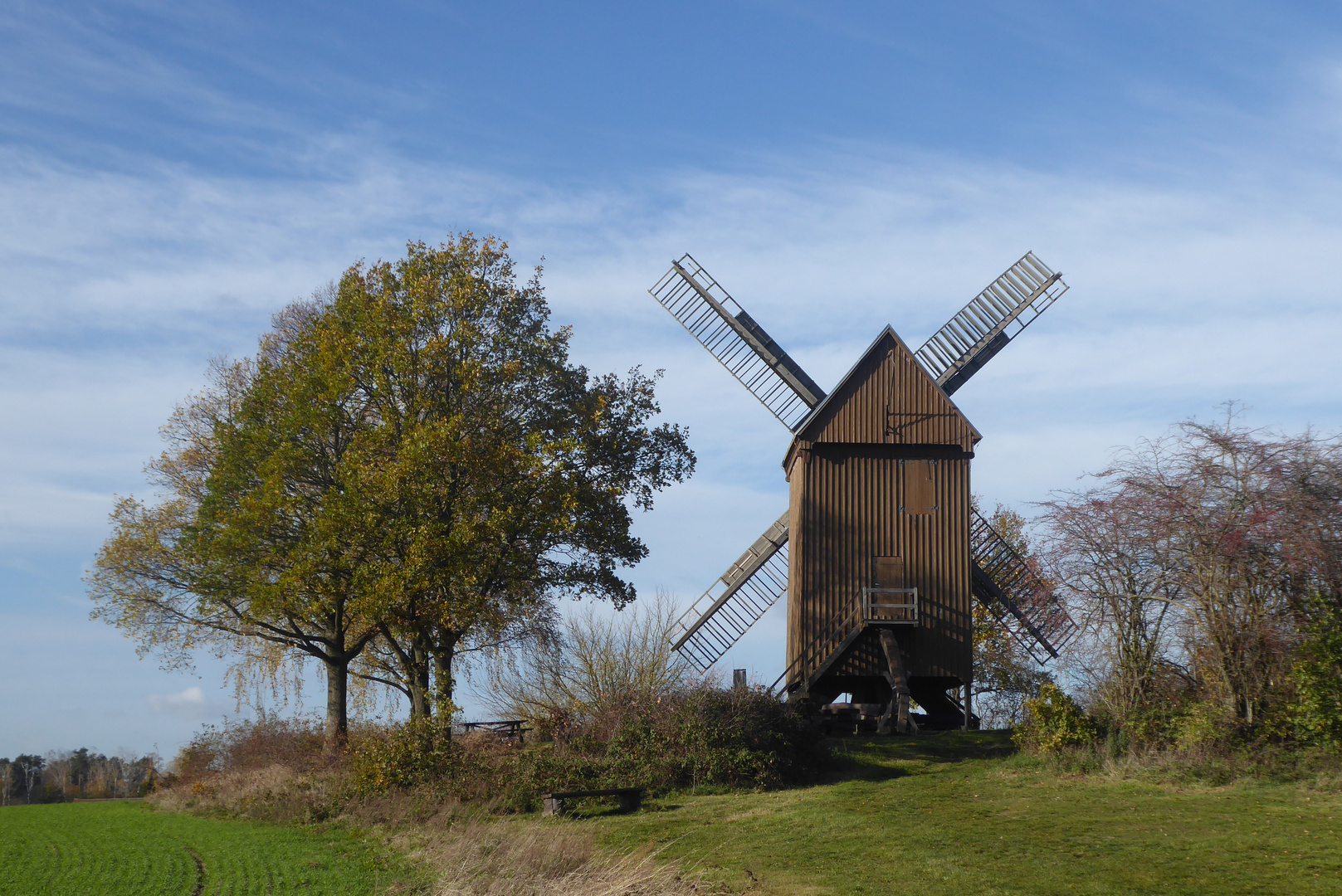 Die Mühle im Herbst