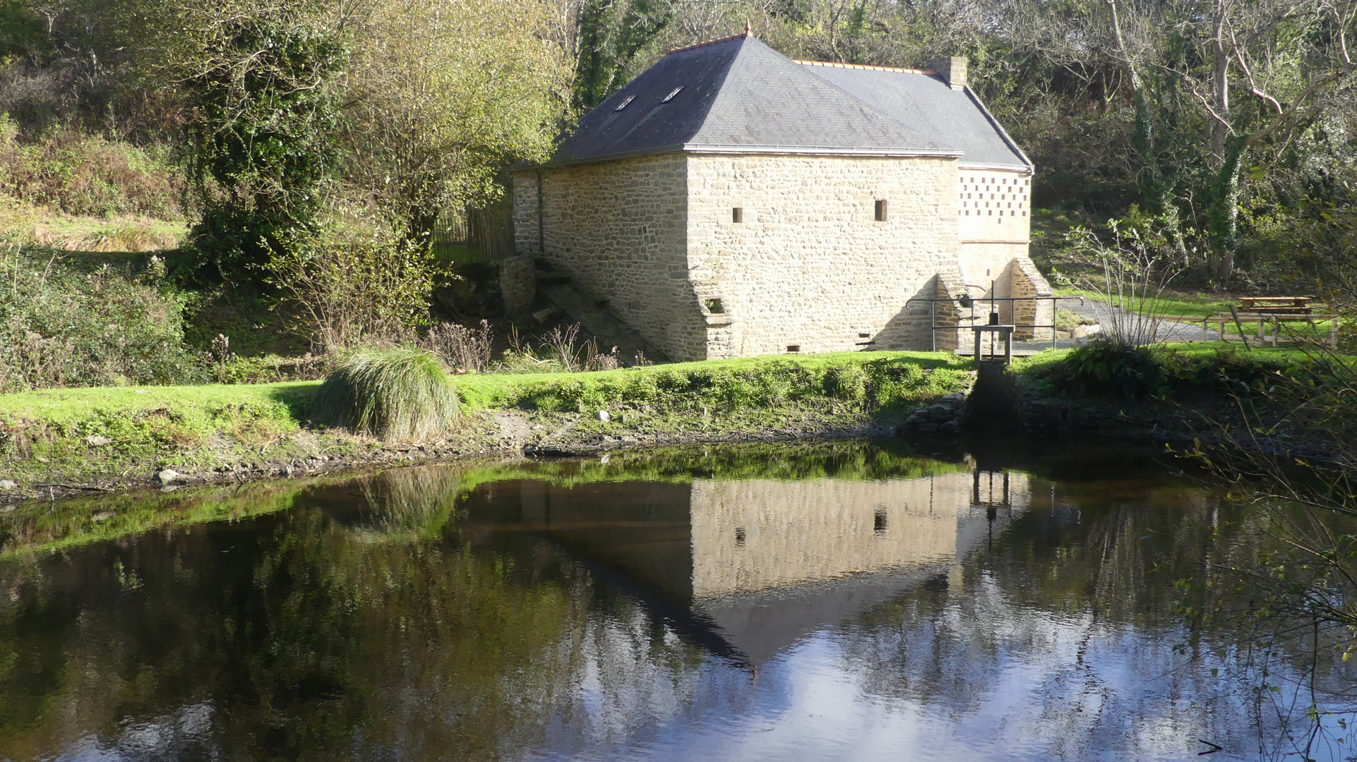Die Mühle Tréouzien bei Pors Poulhan