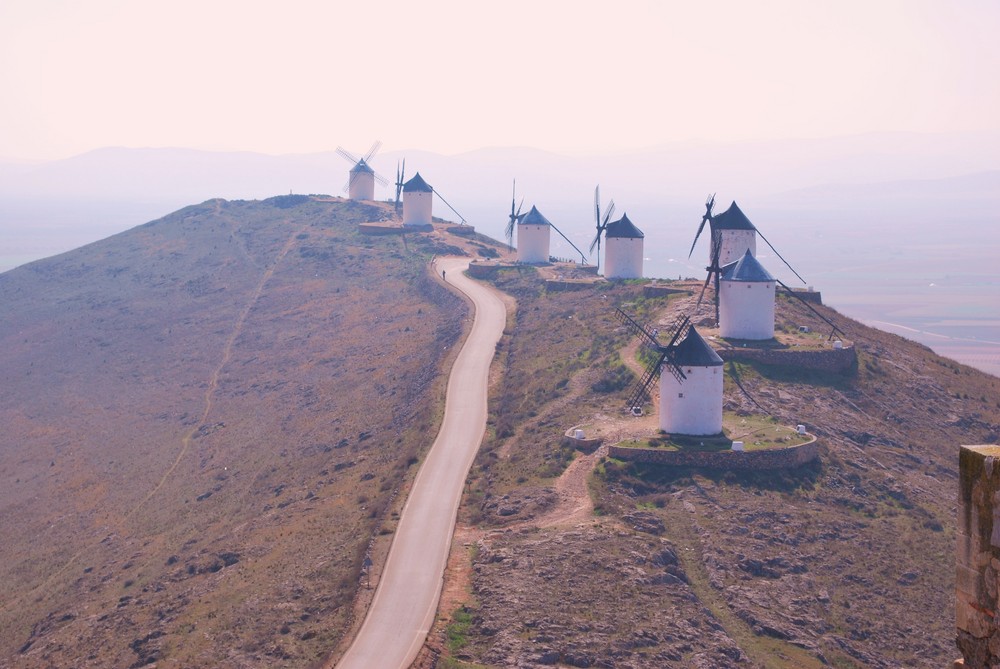 Die Mühlen der La Mancha (vielleicht ist Don Qiuchote noch da ... )