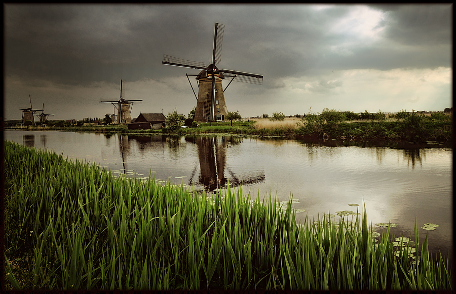 Die Mühlen von Kinderdijk / les moulins de Kinderdjik