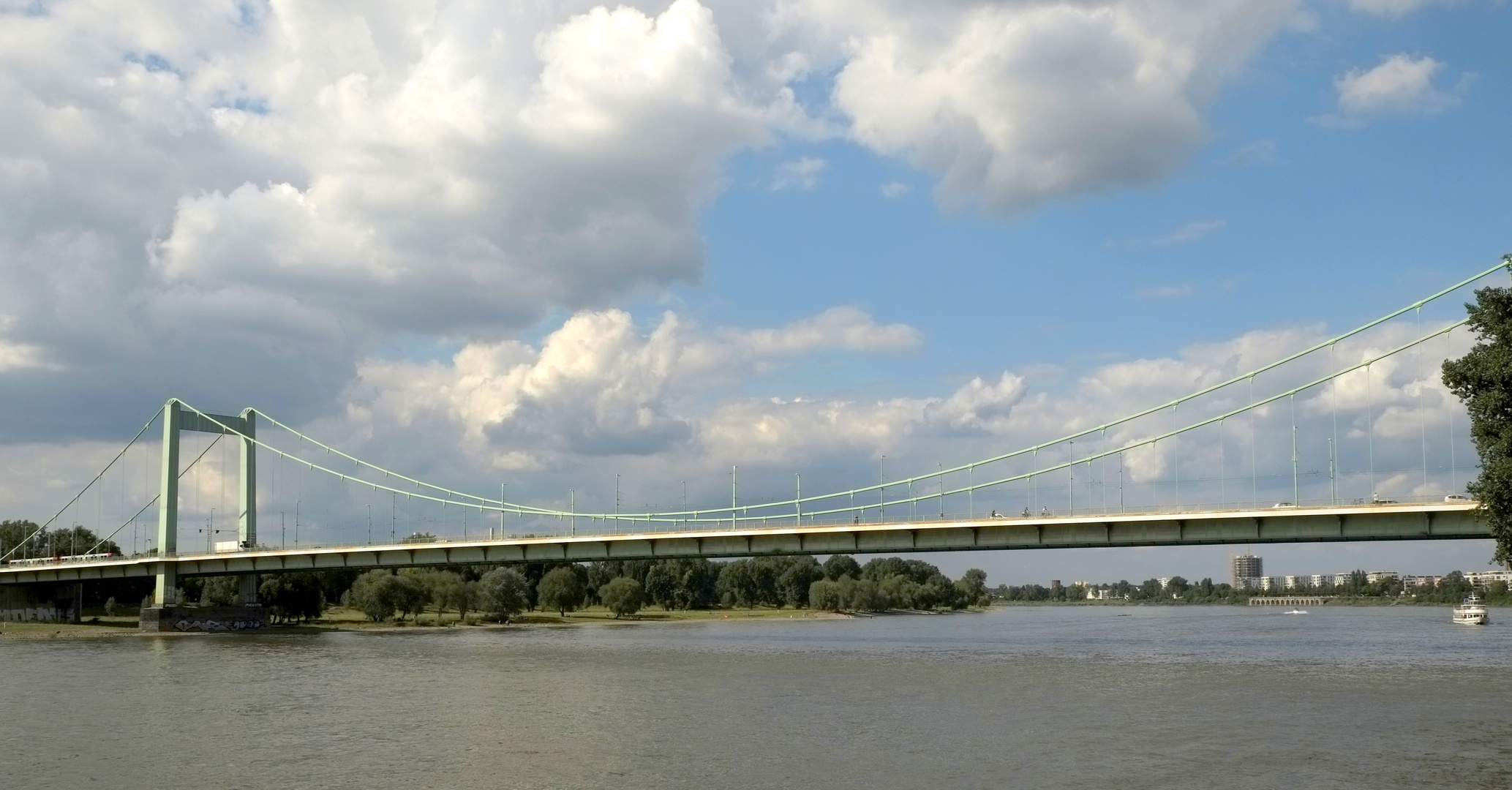 die Mülheimer Brücke