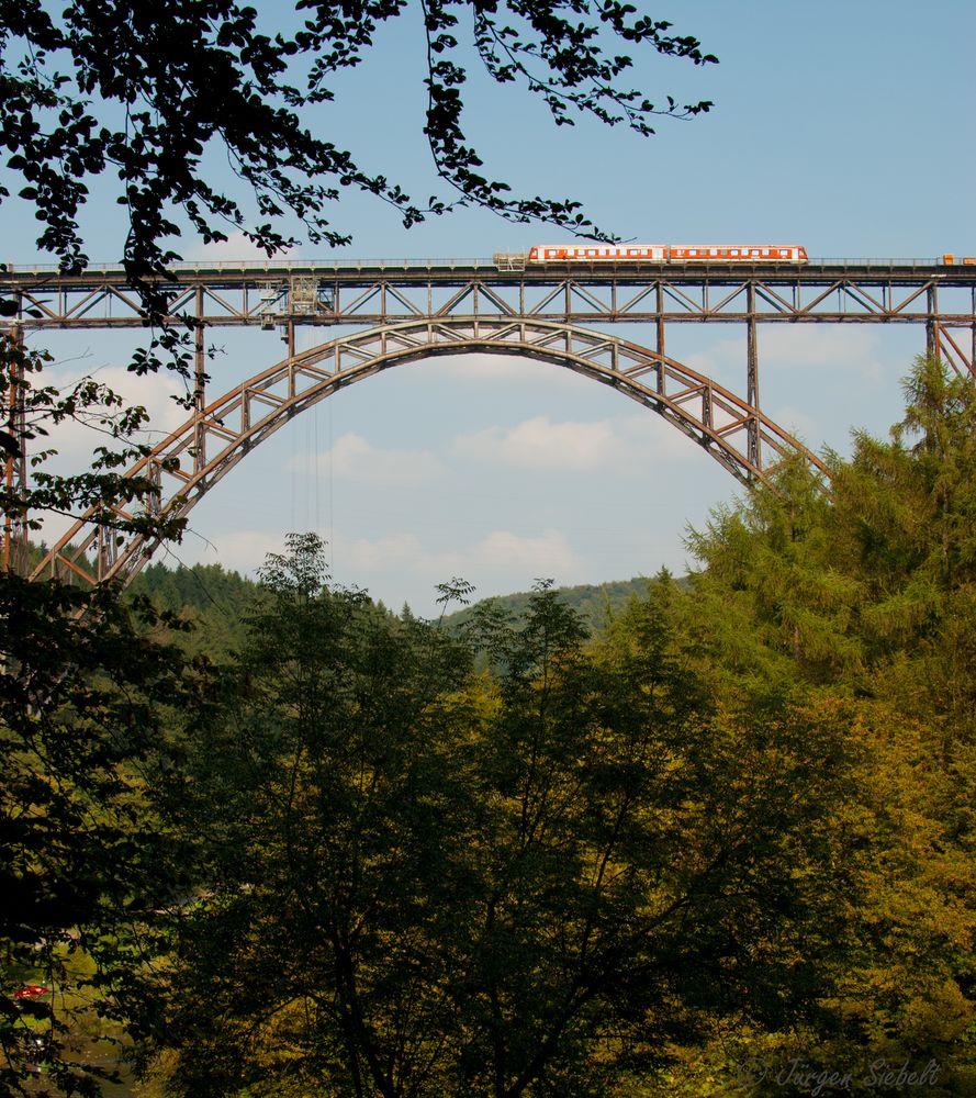 Die Müngstener Brücke bei Sollingen.