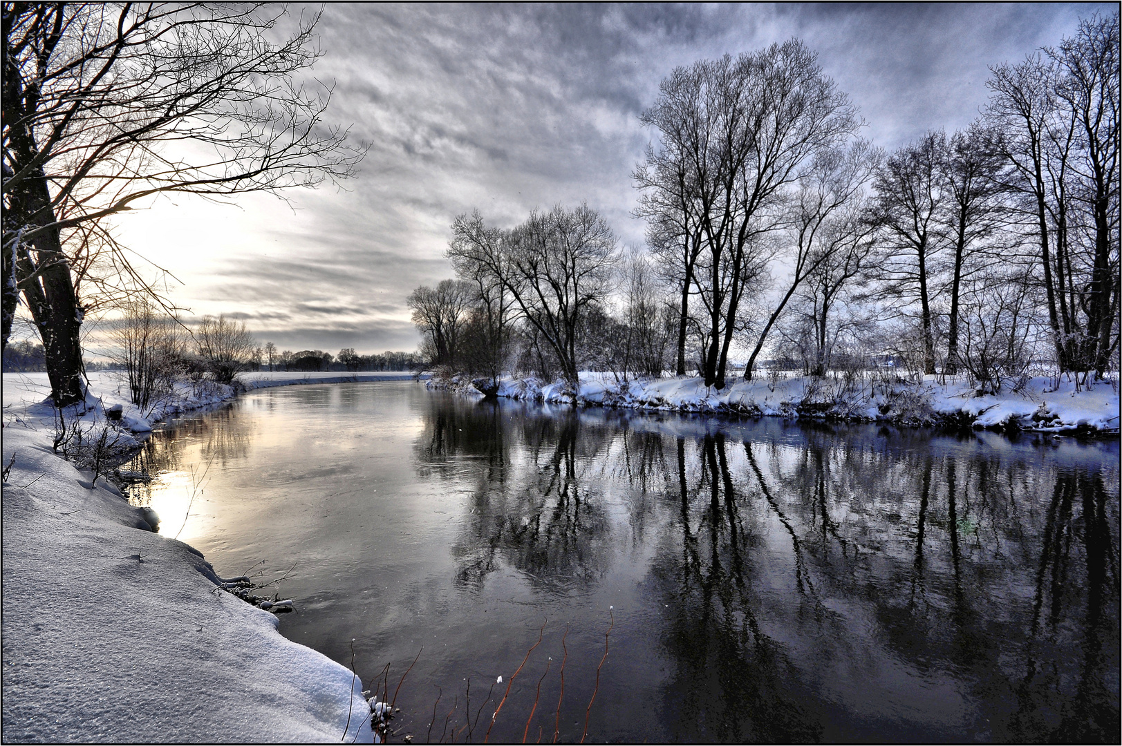 Die Mulde im Winterlicht.....