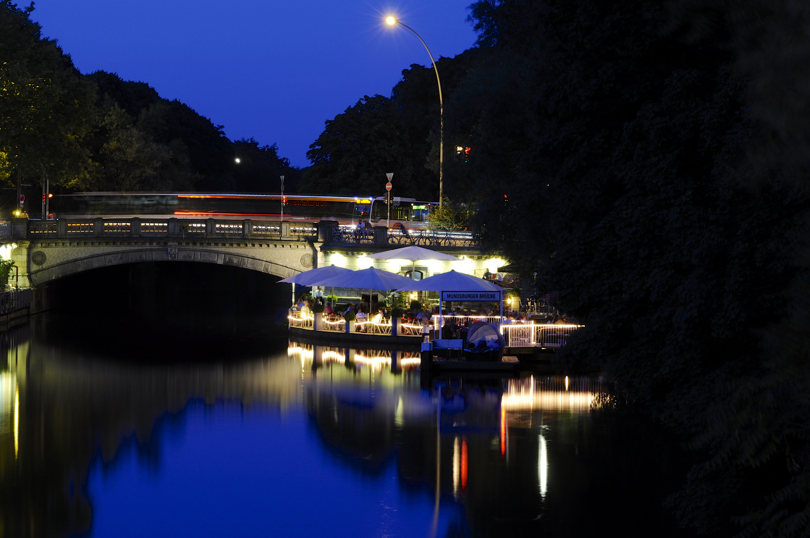 die Mundsburger Brücke