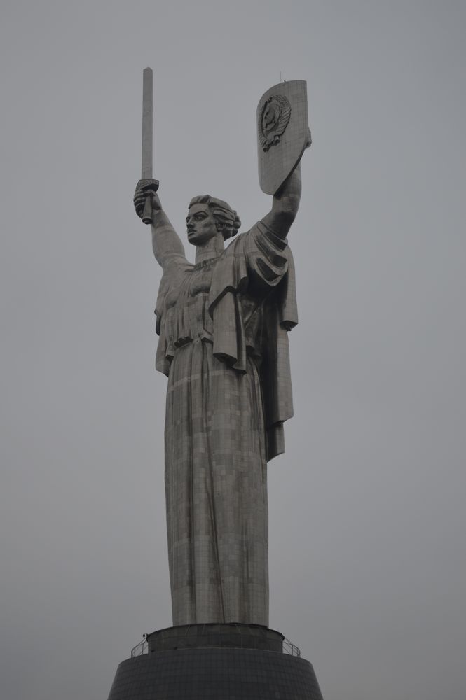 Die Mutter-Heimat-Statue