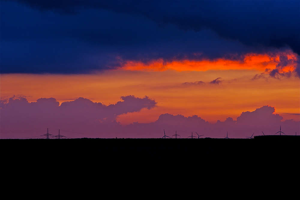 Die Nacht bricht alle Farben