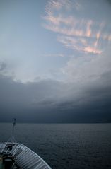 die Nacht bricht an auf einem Hurtigroutenschiff - Richtung Tromsö