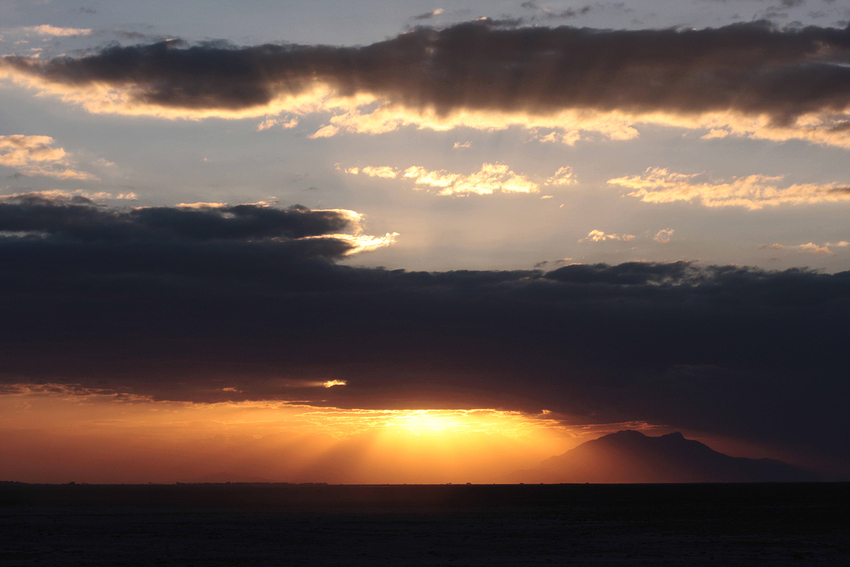 Die Nacht bricht ein im Amboseli