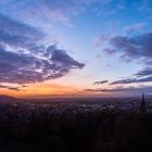 Die Nacht bricht herein über Freiburg