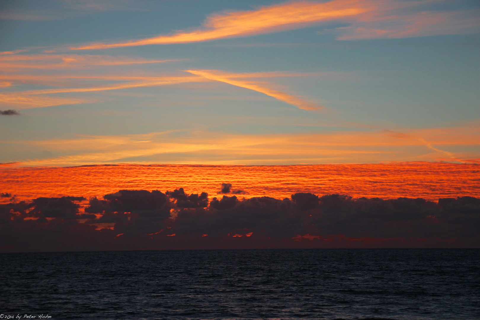 Die Nacht kommt in Surlac sur mer 2013