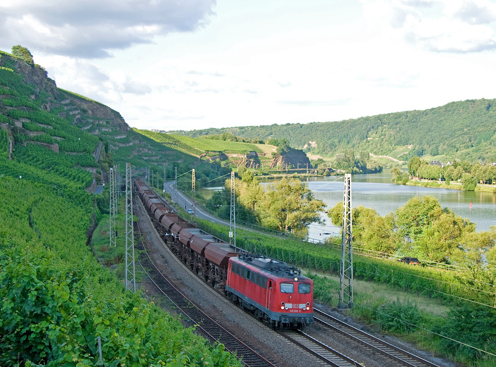 Die Nacht kommt über die Mosel