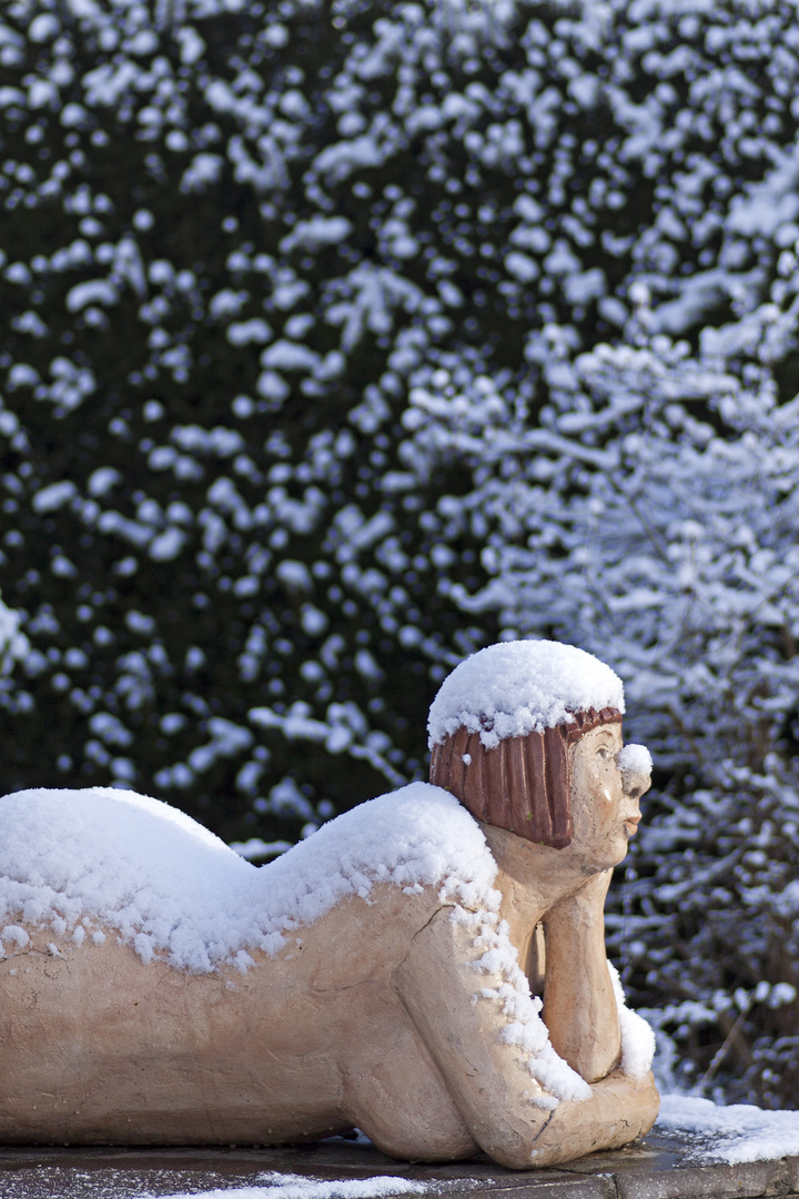 Die Nackte im Schnee