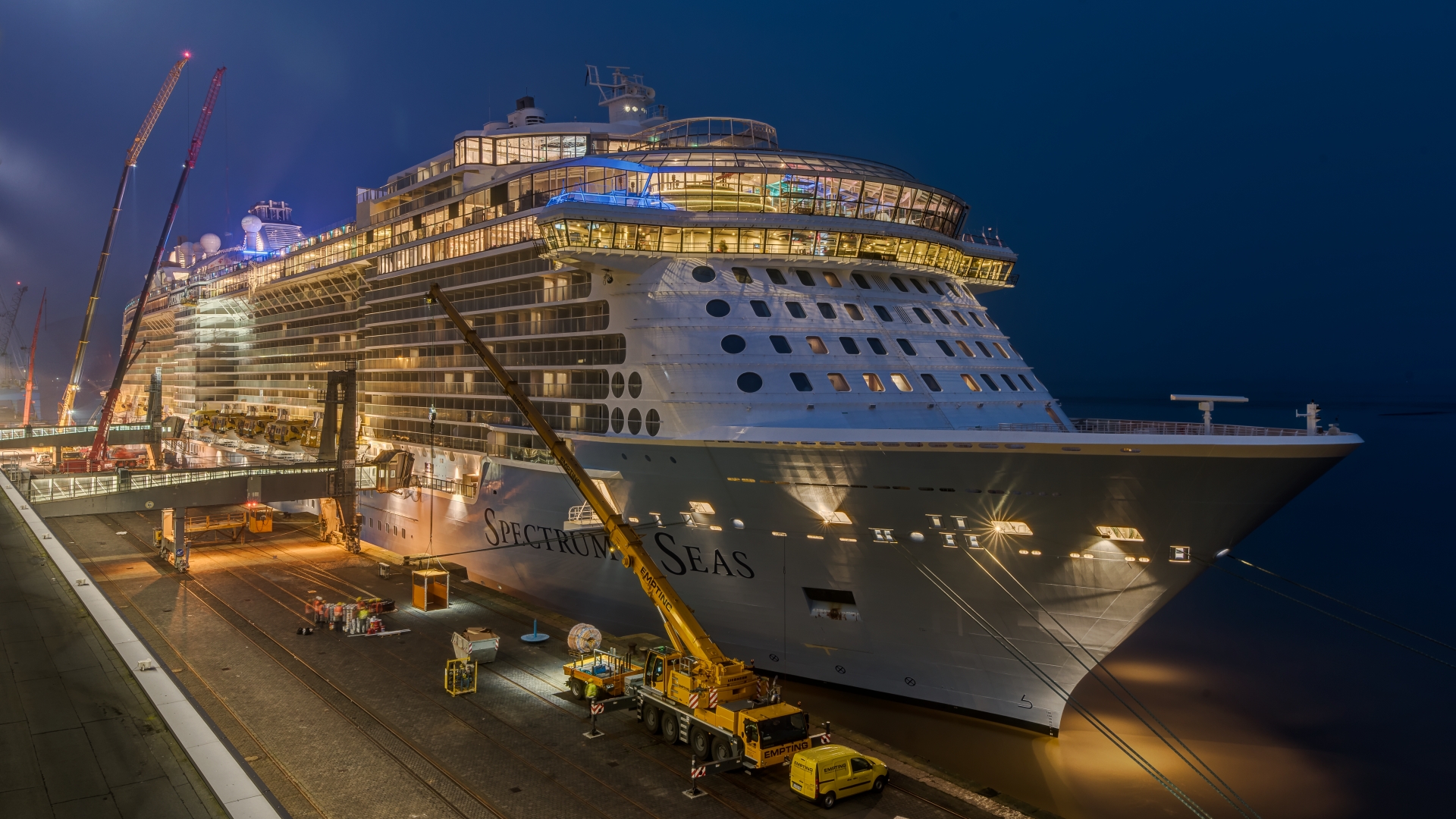 Die nagelneue "Spectrum of the Seas"