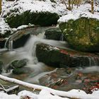 Die Nagelsteiner Wasserfälle beim ersten Schnee