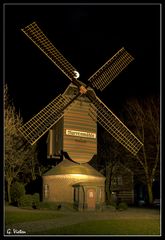 Die Narrenmühle (bei Nacht)