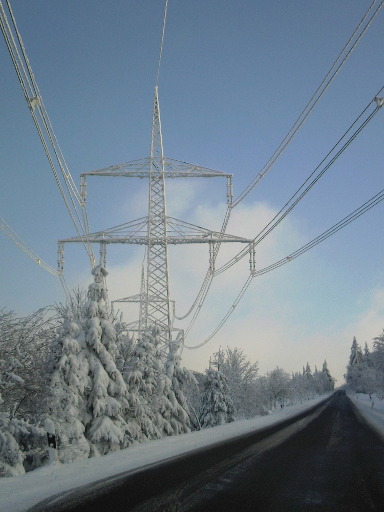 Die Natur in Winters fester Hand