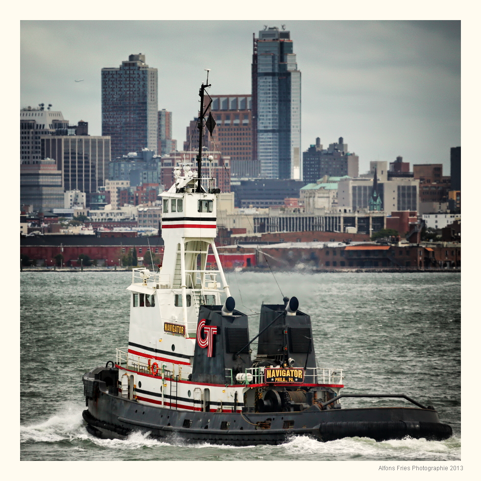 Die Navigator im Hafen von New York City