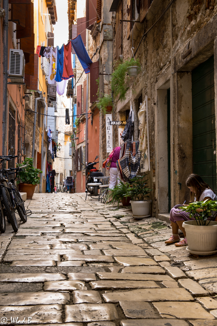 Die Nebenstrasse Foto & Bild architektur, stadtlandschaft