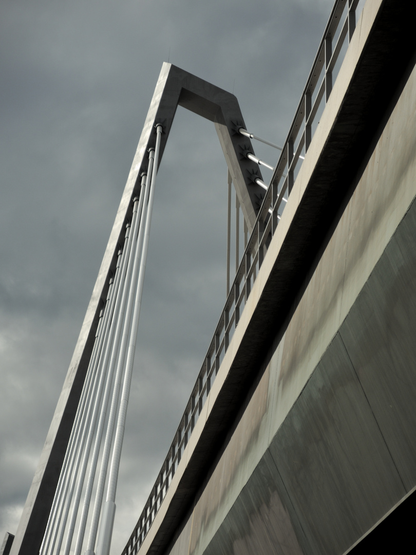 Die neue A1 Brücke in Leverkusen.