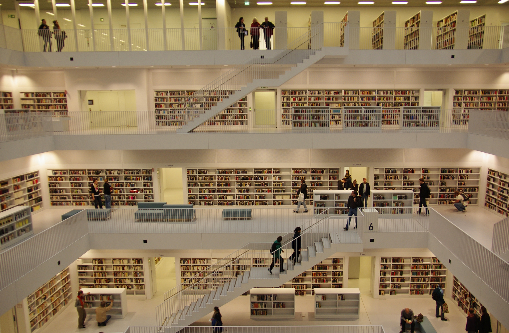 Die neue Bibliothek - Stuttgart