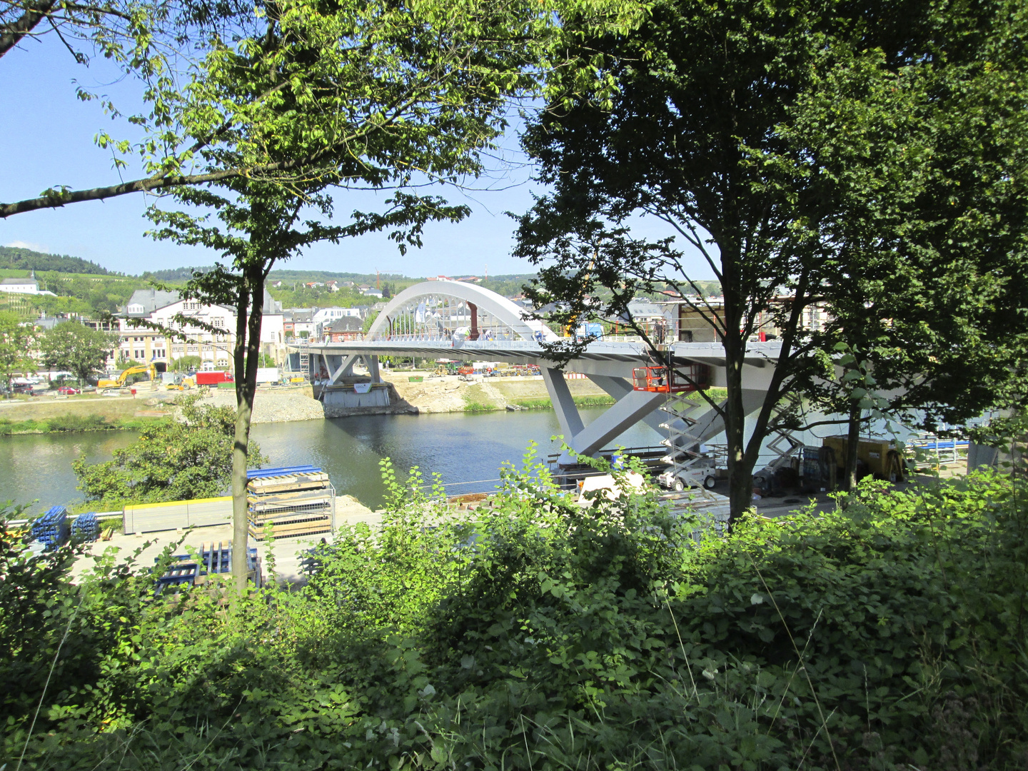 Die neue Brücke in Grevenmacher ist bald fertig.