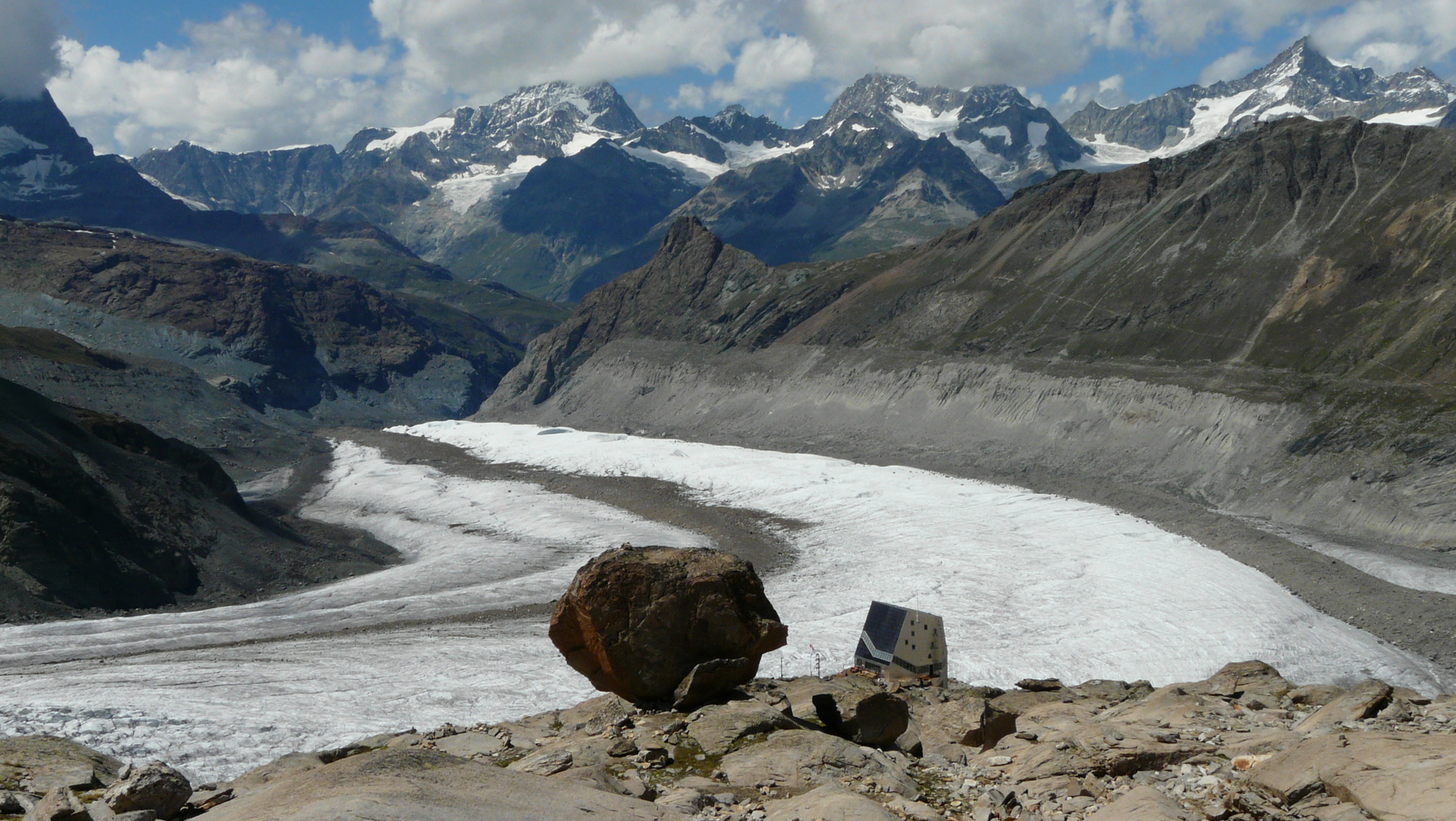 Die neue Monte Rosa Hütte.