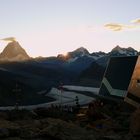 Die neue Monte Rosa Hütte im letzten Sonnenlicht.