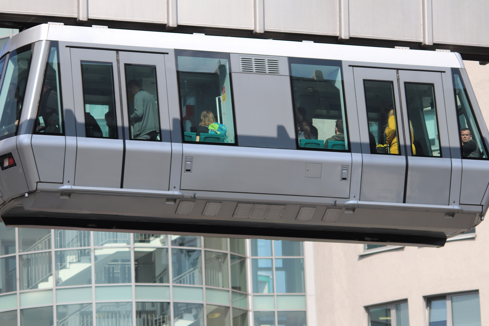 Die neue Schwebebahn...