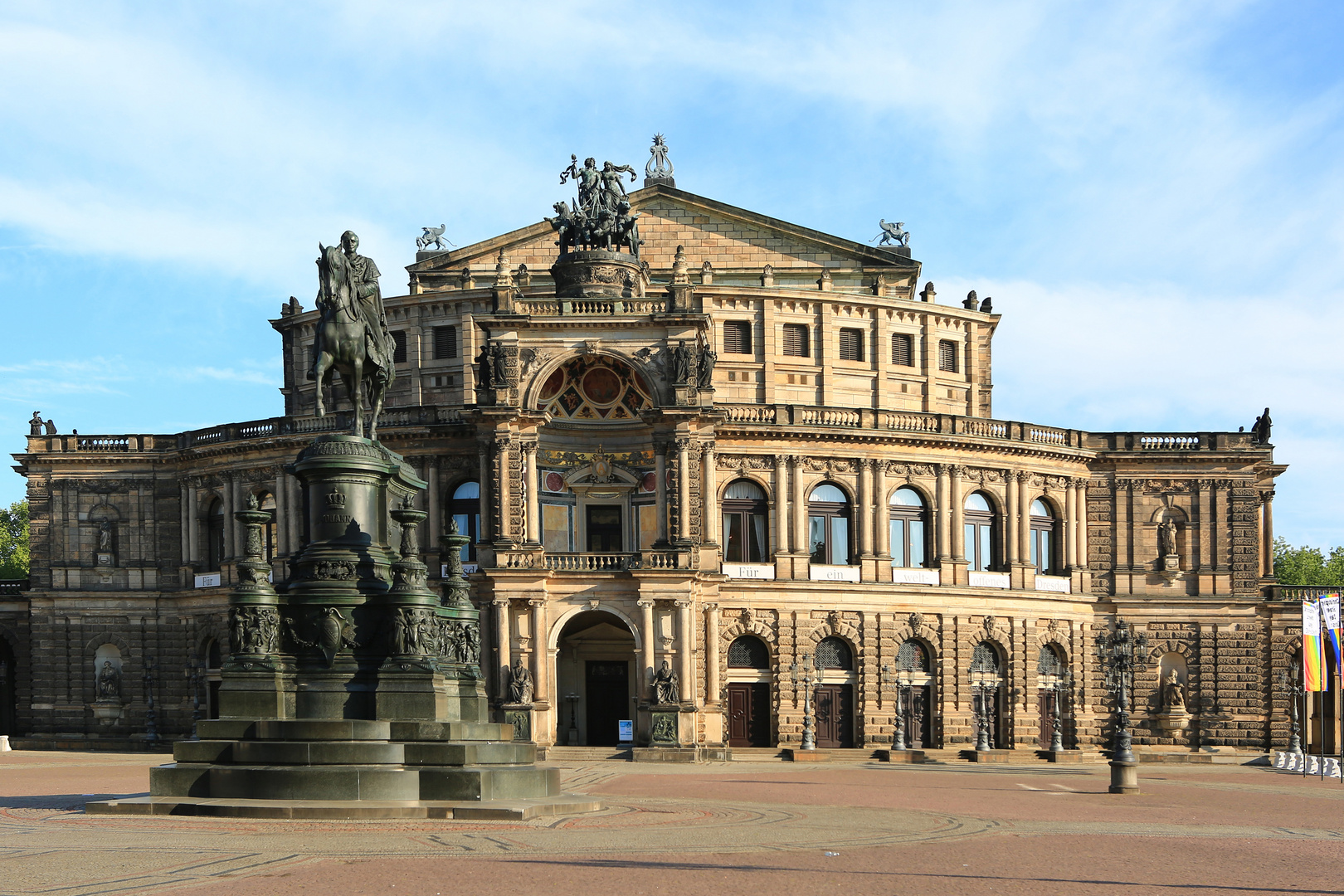 Die neue Semperoper