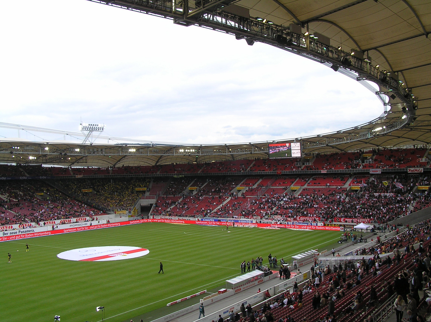 Die neue "Untertürkheimer Kurve" (Mercedes-Benz-Arena - Stuttgart) 29.08.2010