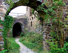 Die Niederburg in Kobern - Gondorf an der Mosel