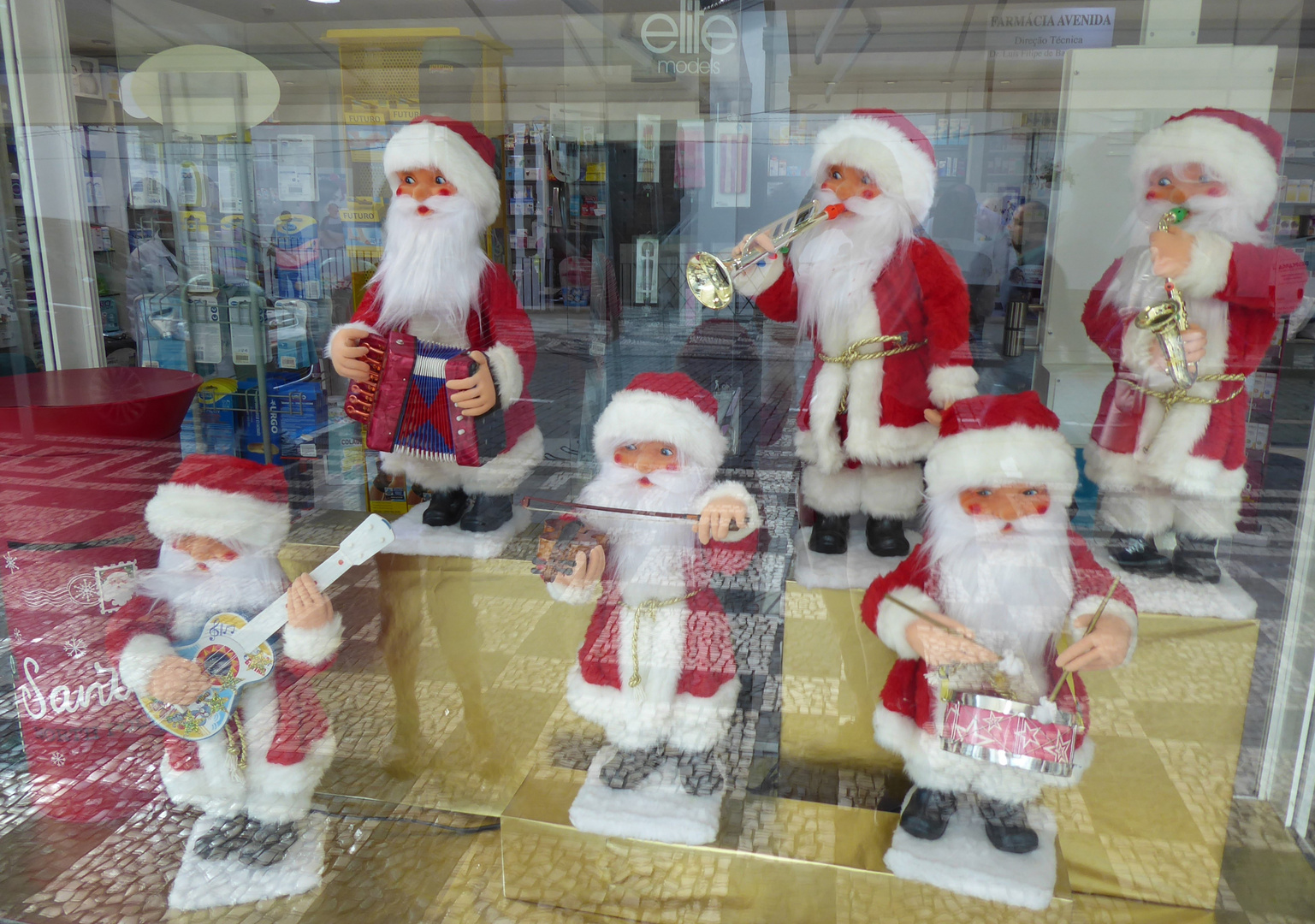 Die Nikoläuse bleiben uns noch erhalten....