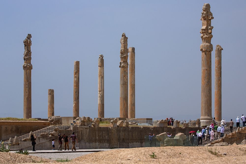 Die nordseitigen Treppen zum Apadana