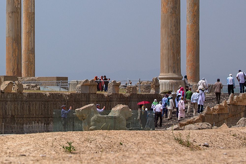 Die nordseitigen Treppen zum Apadana (Detailaufnahme)