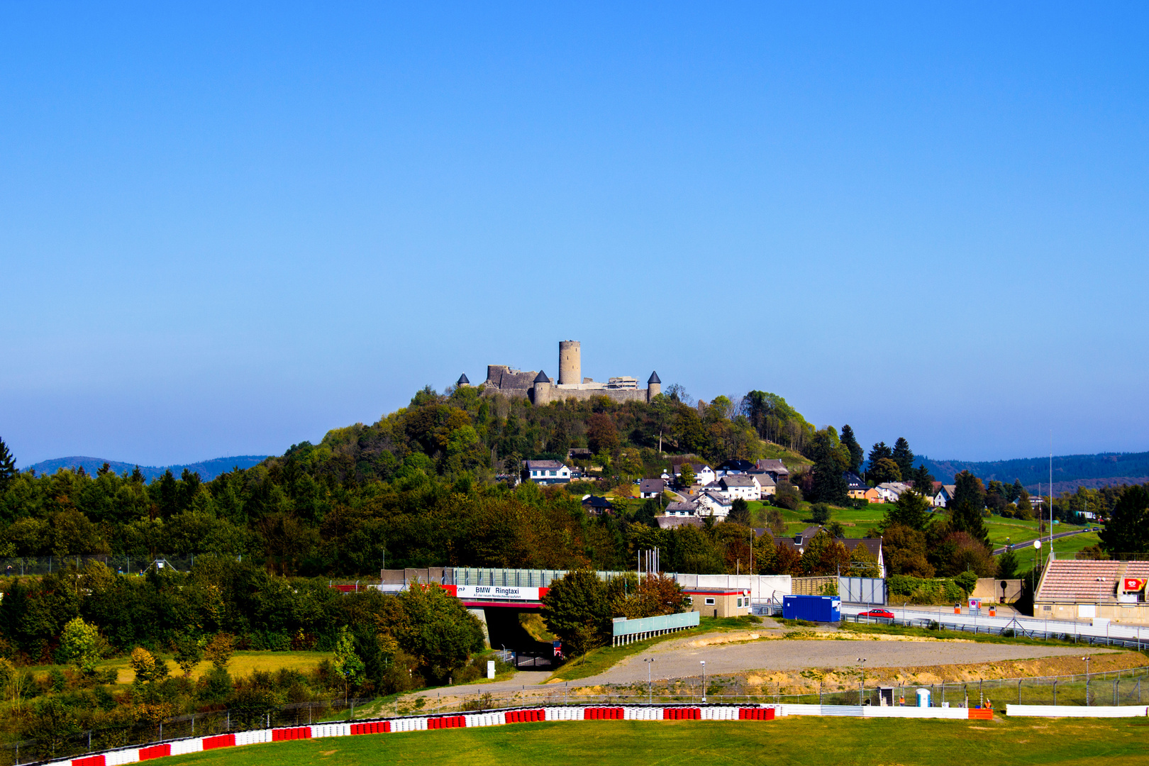 Die Nürburg am Nürburgring