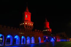 Die Oberbaumbrücke in Berlin während des Festival of Lights