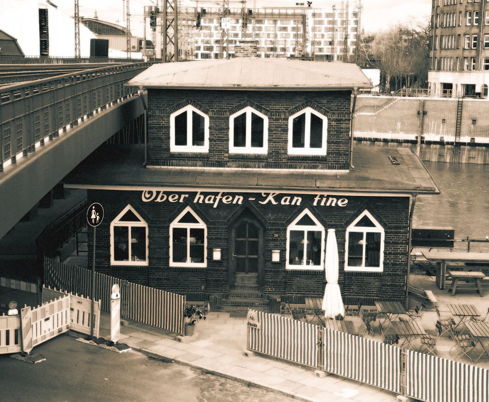 die Oberhafenkantine