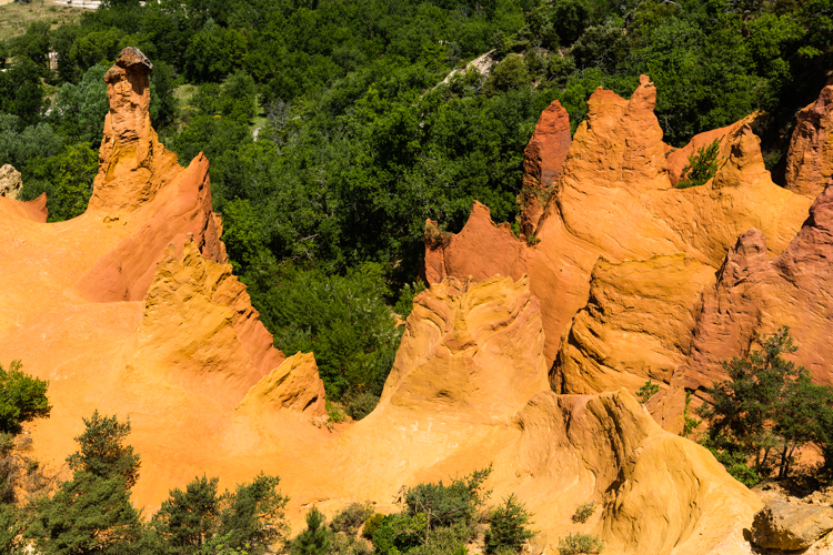 Die Ockerfelsen von Roussillon I