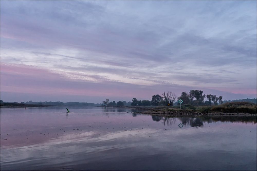 Die Oder im Morgengrauen