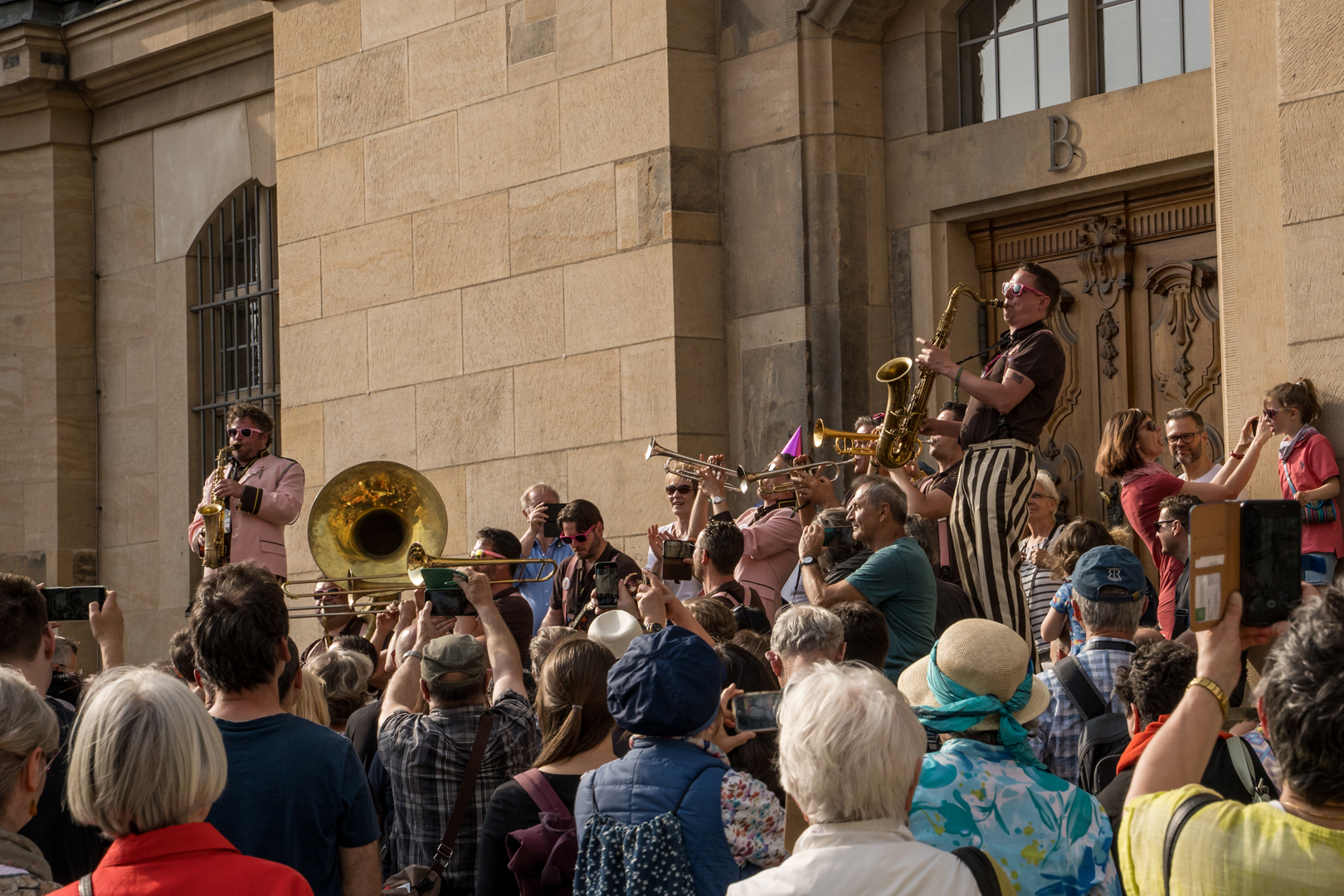 Die OhnO! Jazzband-NL ...