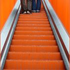 die orange - rote Treppe