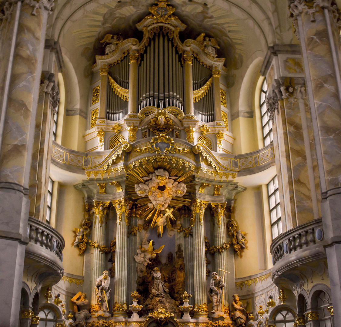 Die Orgel der Frauenkirche in Dresden