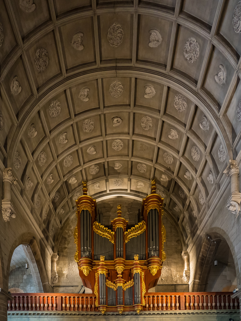 Die Orgel der römisch-katholischen Pfarrkirche Saint-Gildas in Auray