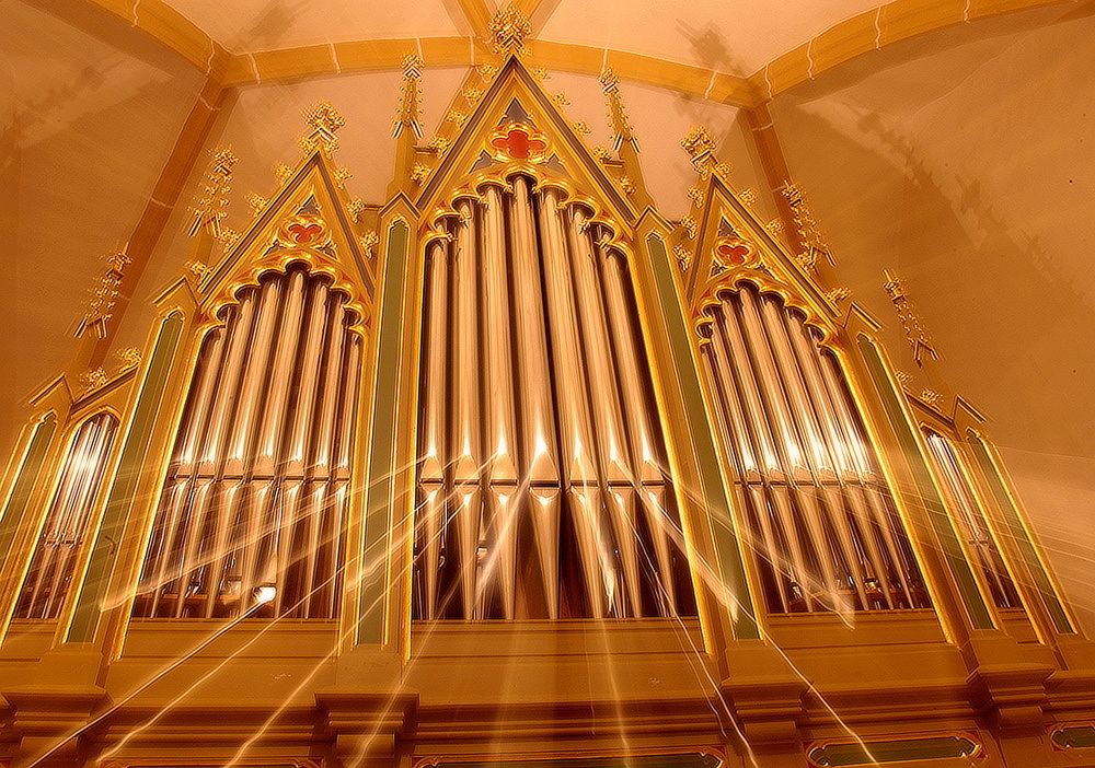 Die Orgel in der Pfarr- und Wallfahrtskirche Maria Anzbach erstrahlt