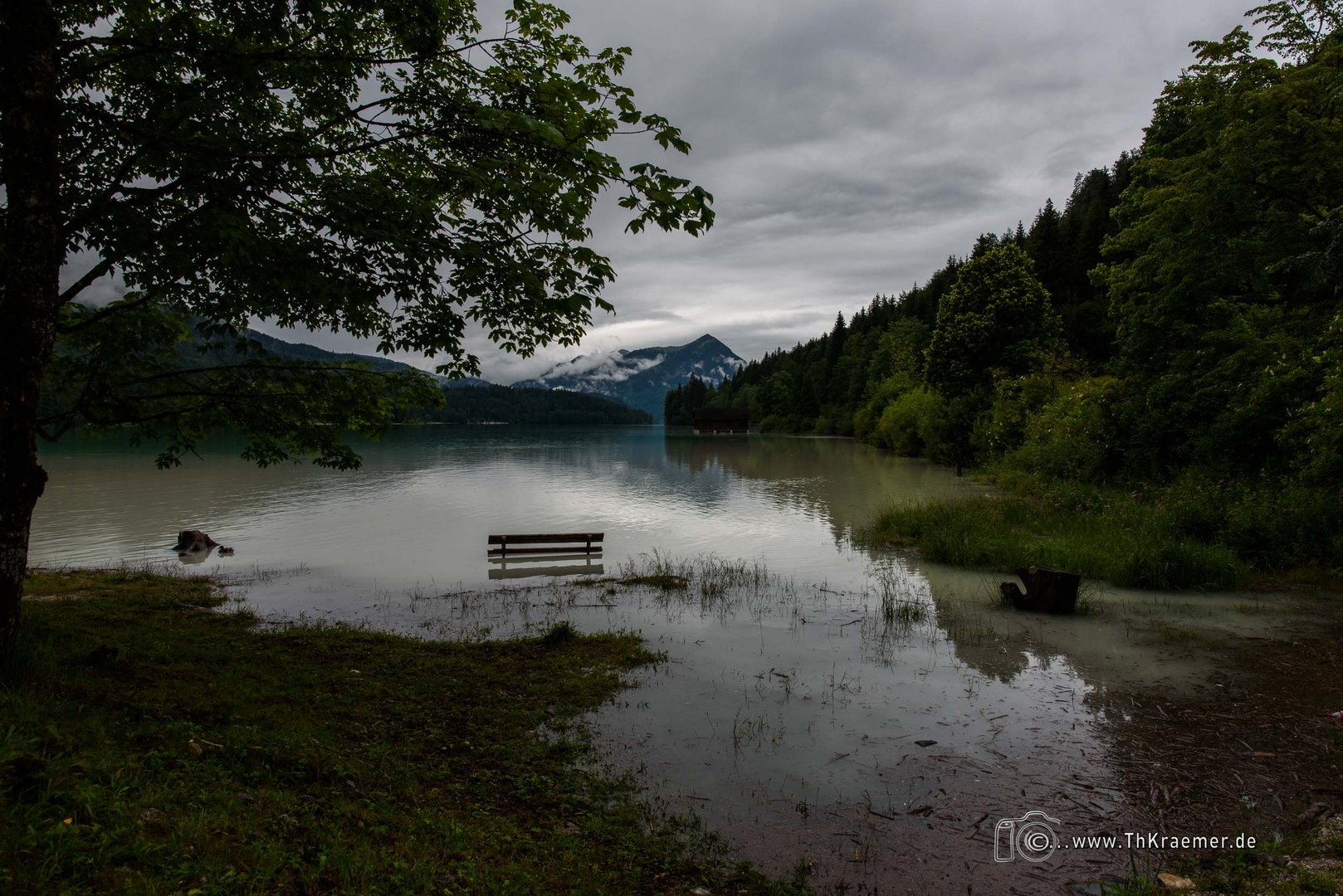 Die Parkbank am See - D75_6701